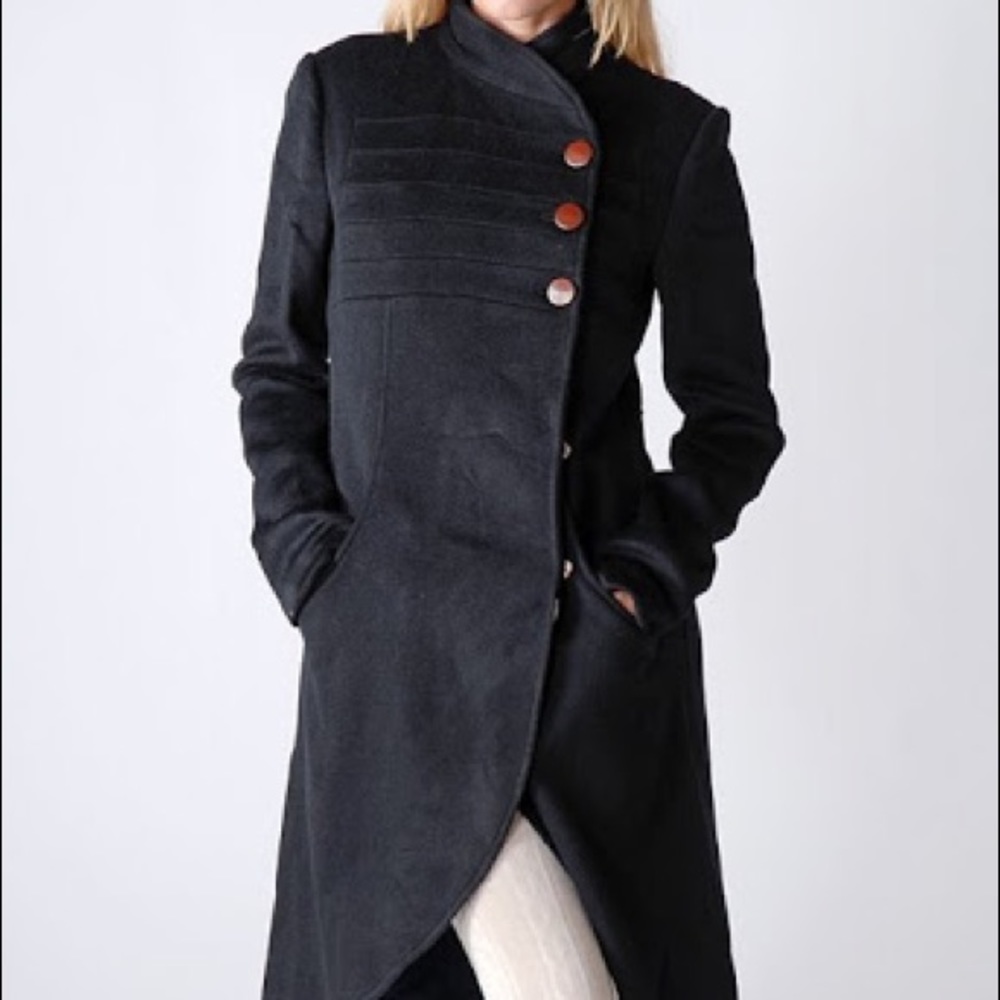 ISO! Help me find this gorgeous Samantha coat!